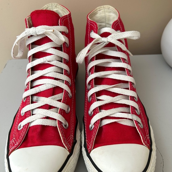 Converse Chuck Taylor All Star High Top in Red Unisex Size Men’s 7 (Women’s9) - Picture 5 of 16